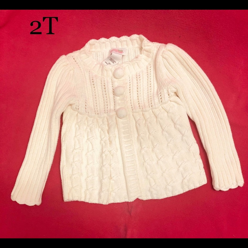 Toddler Off-white cable knit sweater